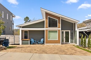 Exterior - Walk to TN River Activities-Parks-Shops-Dining-Publix (Chattanooga)