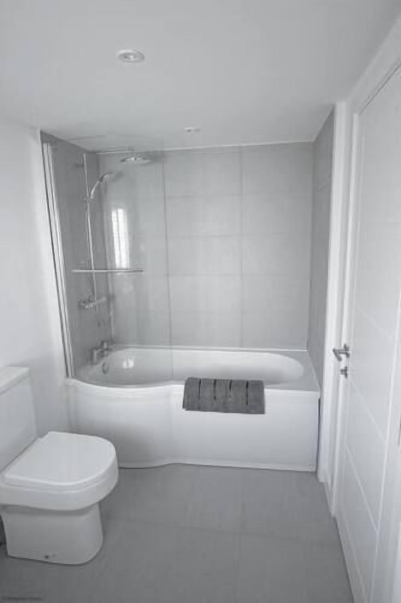 Shower, towels