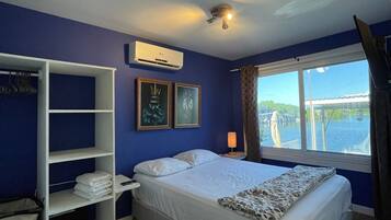 2 bedrooms, in-room safe, desk, free WiFi