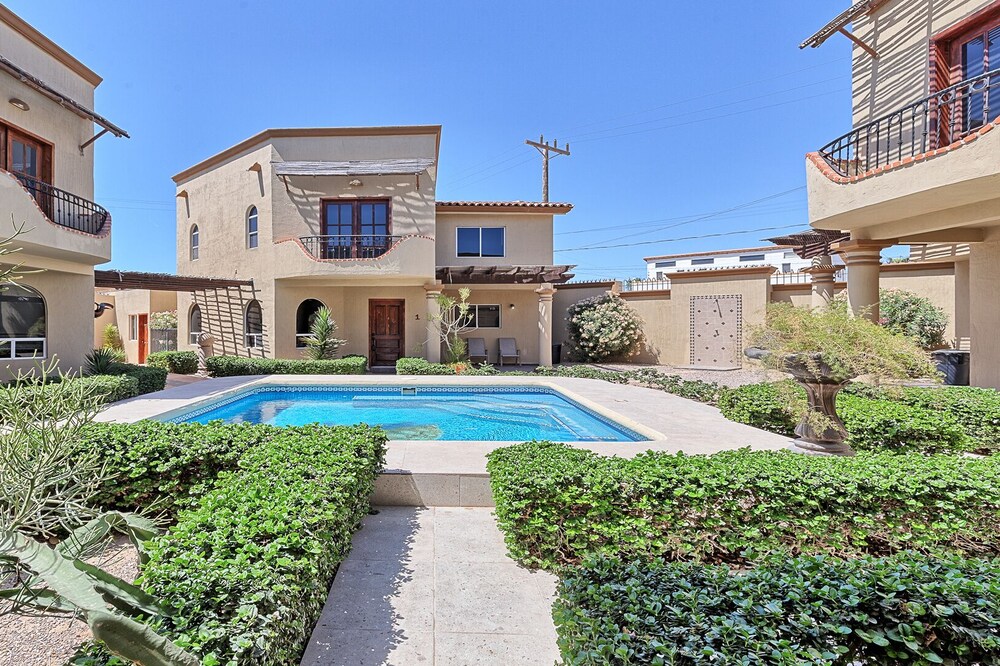 Villa Sonari 3 Great house, complex of 4 houses