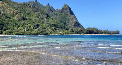 Traditional Hawaiian House - Walk to Tunnels Beach