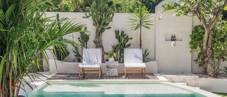 Udendørs pool, liggestole