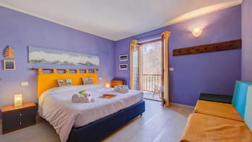 Family Apartment, Multiple Bedrooms (Rebecca's House (few steps from) | 1 bedroom, free WiFi, bed sheets