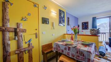 Departamento familiar, varias habitaciones (Rebecca's House (few steps from) | Restaurantes