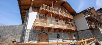 Rebecca's House (few steps from skiing)