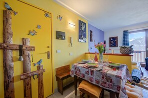 Family Apartment, Multiple Bedrooms (Rebecca's House (few steps from) | Dining - Rebecca's House (few steps from skiing) (Bardonecchia)