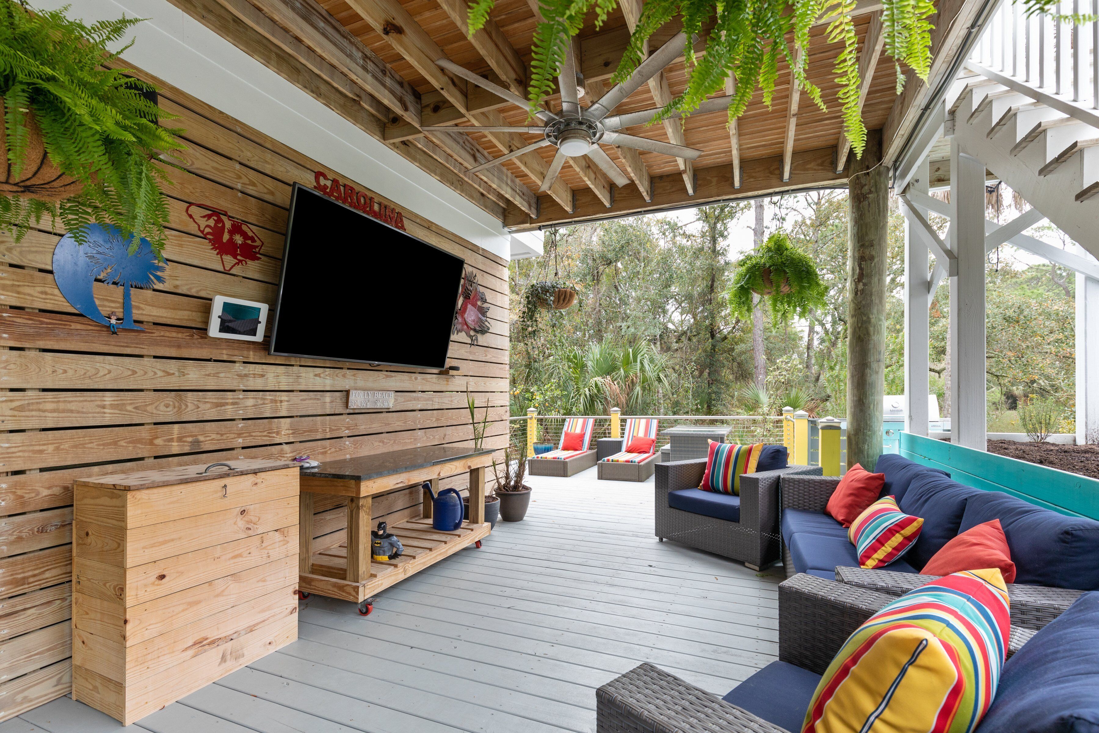 Private luxury home with low country views!