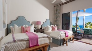 5 Schlafzimmer, Schreibtisch, Bügeleisen/Bügelbrett, Reisekinderbett