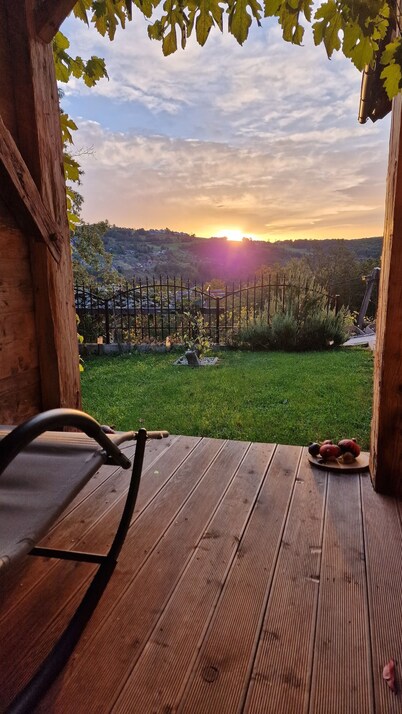 Vineyard cottage Na hribu