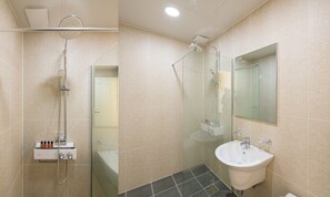 Premium bedding, desk, laptop workspace, free WiFi - Cozy Hotel (Yeosu)