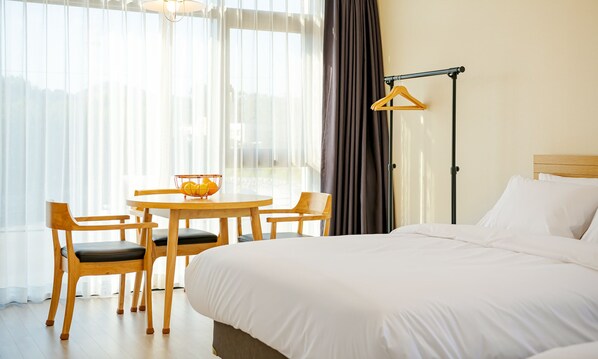 Chambre Deluxe | Literie de qualité supérieure, bureau