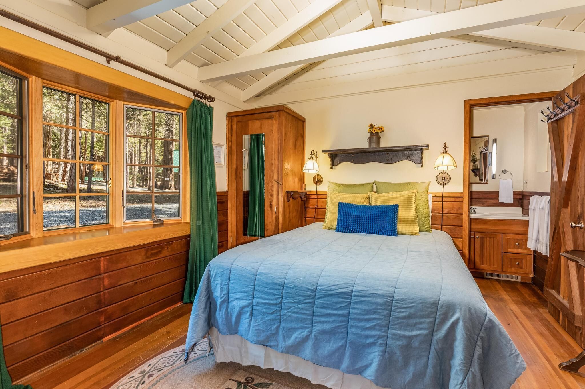 2 chambres, lit parapluie, Wi-Fi, draps fournis