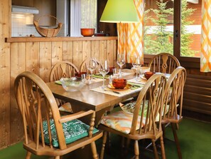 Dining - Courtillière 8 by Interhome (Bagnes)