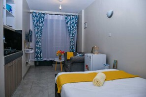 Deluxe Studio | Laptop workspace, free WiFi, wheelchair access - Stay.Plus Tsavo Studio Apartment (Nairobi)