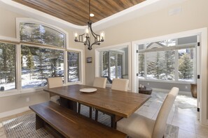 Dining - Trail walk to town, Panoramic views of Breck Resort, Hot tub, Elegant Finishes!! (Breckenridge)