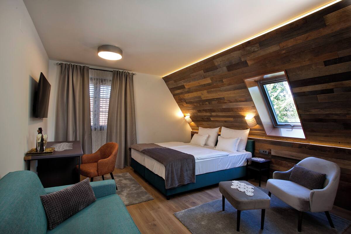 1 bedroom, desk, iron/ironing board, free WiFi