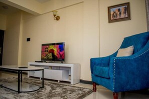 14-tommers smart-tv med digitale kanaler, tv