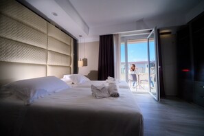 Premium bedding, down duvets, pillow-top beds, minibar - PARK HOTEL LE DUNE DI GIOVINO (Catanzaro)