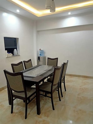 Luxury Apartment | In-room dining - Stay.Plus Kingstone luxury Apartment (Nairobi)