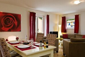 Dining - Terraced House in Vidauban with Pool (Vidauban)