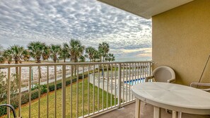 Property grounds - Updated Beach Front Property!!! (Destin)