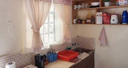 Stay.Plus Donholm Bungalow