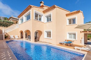 Pool - Villa 'Galicia' with Mountain View, Private Pool and Wi-Fi (Calpe)