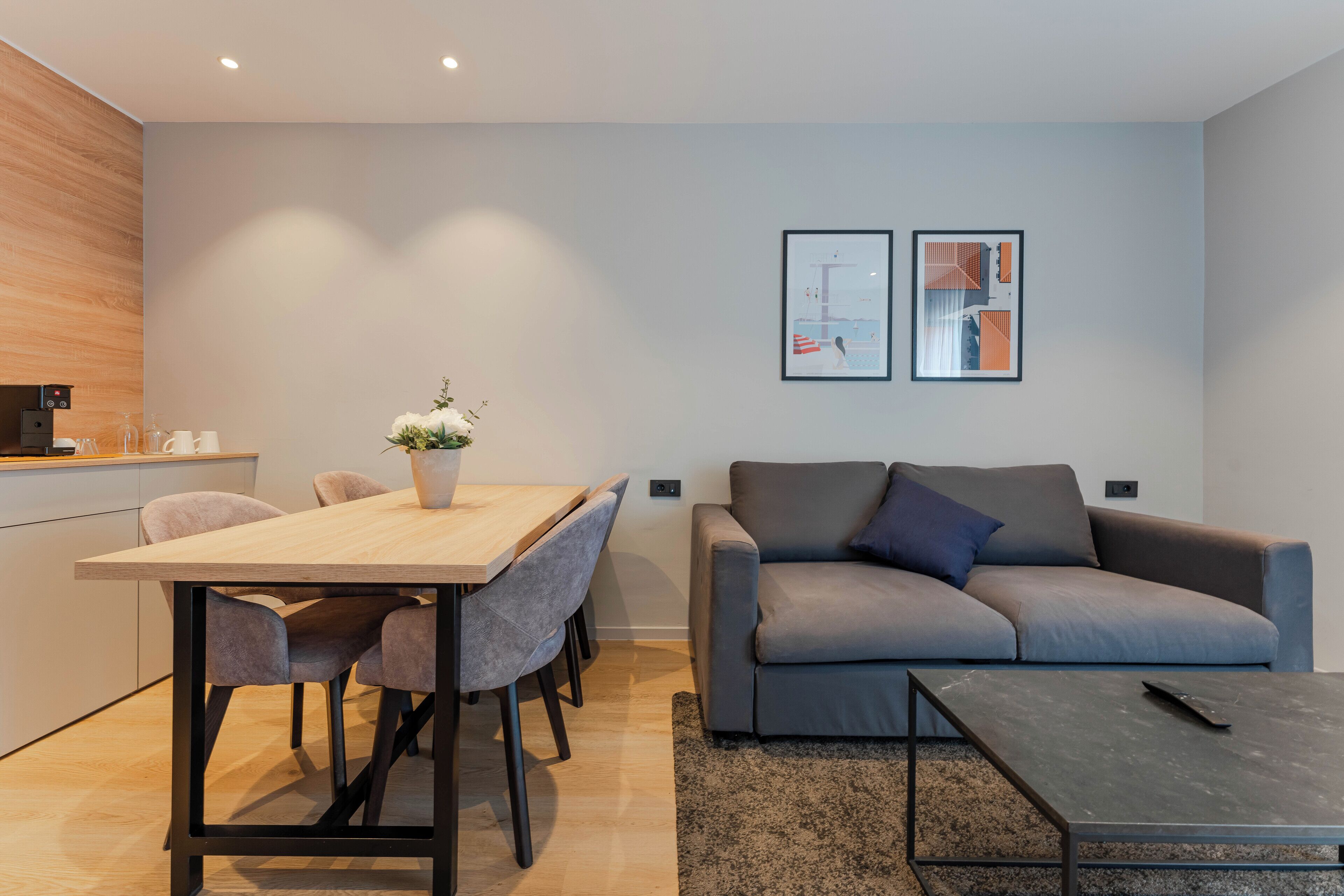 Deluxe Apartment | Living area | 42-inch Smart TV with satellite channels, TV