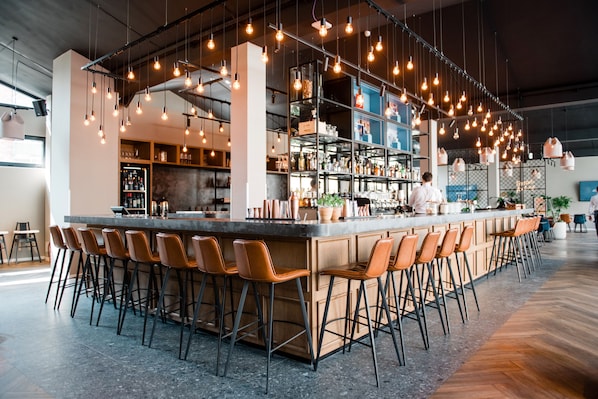 Bar (en el alojamiento)