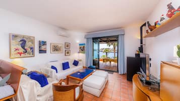 Televisión, chimenea