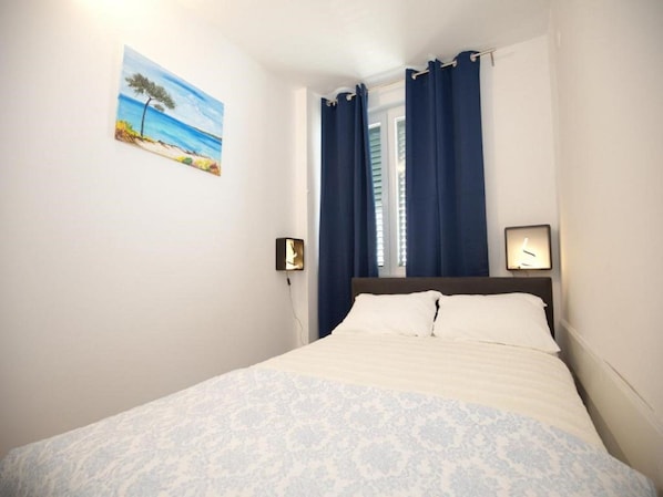 Appartement (One Bedroom Apartment with Terrace)