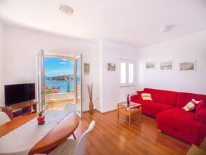 Leilighet (Superior One Bedroom apartment Split ) | Oppholdsrom | TV