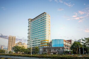 Exterior - Jinguan Holiday Hotel (Zhuhai)