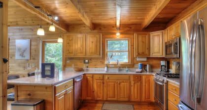 Alpenglow - 3 bedroom, 2 bath home on Haley Pond