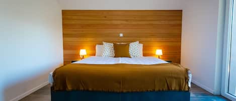 House | 1 bedroom, blackout drapes, free WiFi, bed sheets