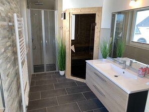 Unclassified image, 5 of 27, button - Villa Milan am See, Germany (Göhren-Lebbin)