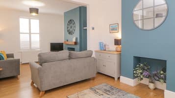 Cottage | Interior