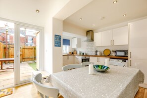 Cottage | Interior - Keeling (Exmouth)