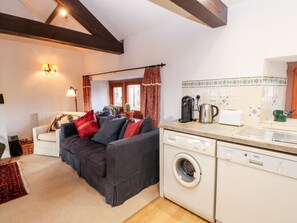 Cottage | 2 bedrooms, individually decorated, individually furnished, free WiFi - 1 Yew Tree Cottages (Penrith)