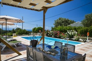 House - Rose Villa in Svoronata (Kefalonia)