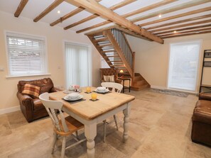 Cottage | Interior - Winnie's Stable (York)
