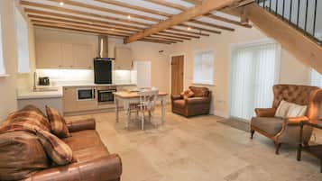 Cottage | Interior
