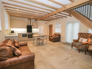 Cottage | Interior - Winnie's Stable (York)