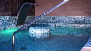 Bain à remous, hammam, soins corporels, soins du visage