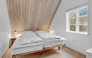 3 bedrooms, free WiFi - Awesome home in Bogense with kitchen (Bogense)