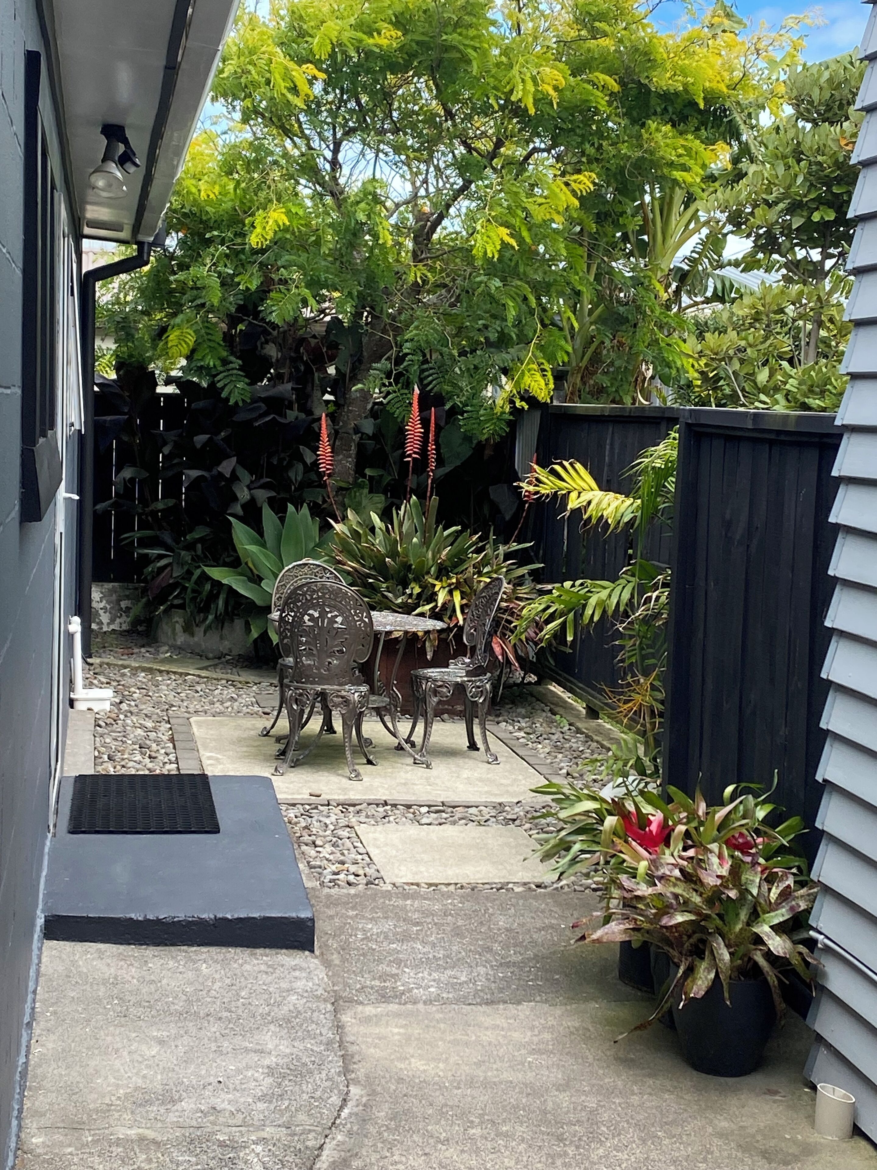 屋外ダイニングエリア