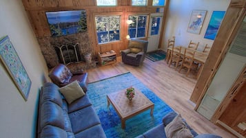 Télévision, cheminée