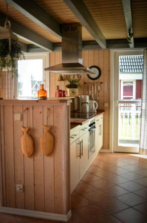 Kühlschrank, Mikrowelle