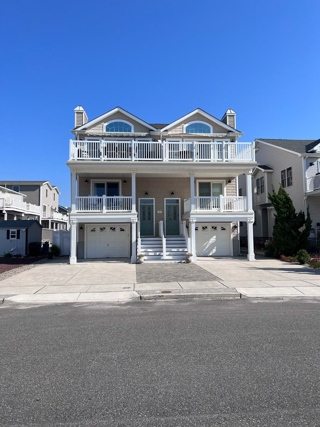 Sea Isle Townhouse with a private Salt Water Pool