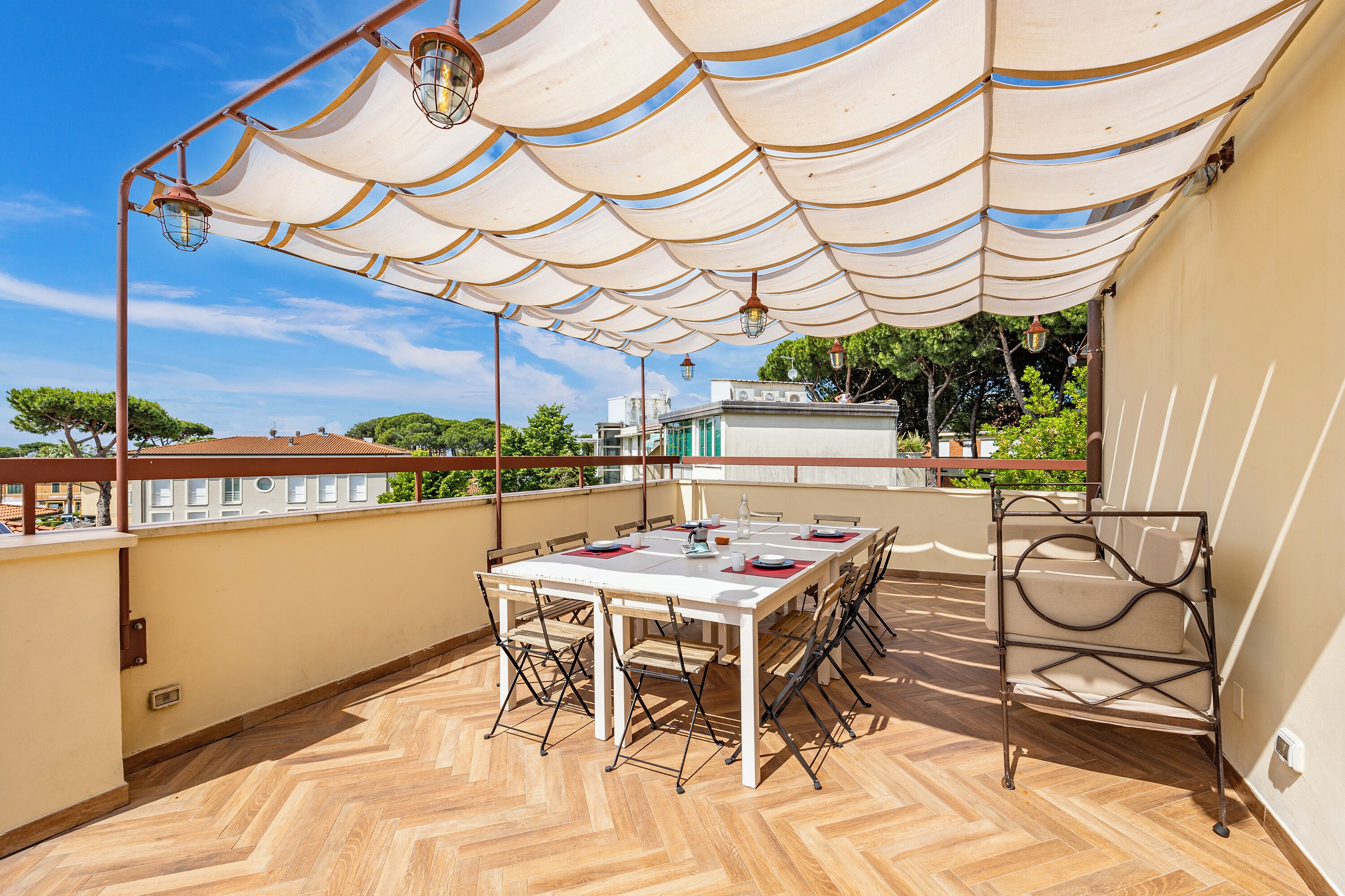 Standard Apartment, Multiple Bedrooms (Terrazza Apuana A Few Steps From The) | Outdoor dining